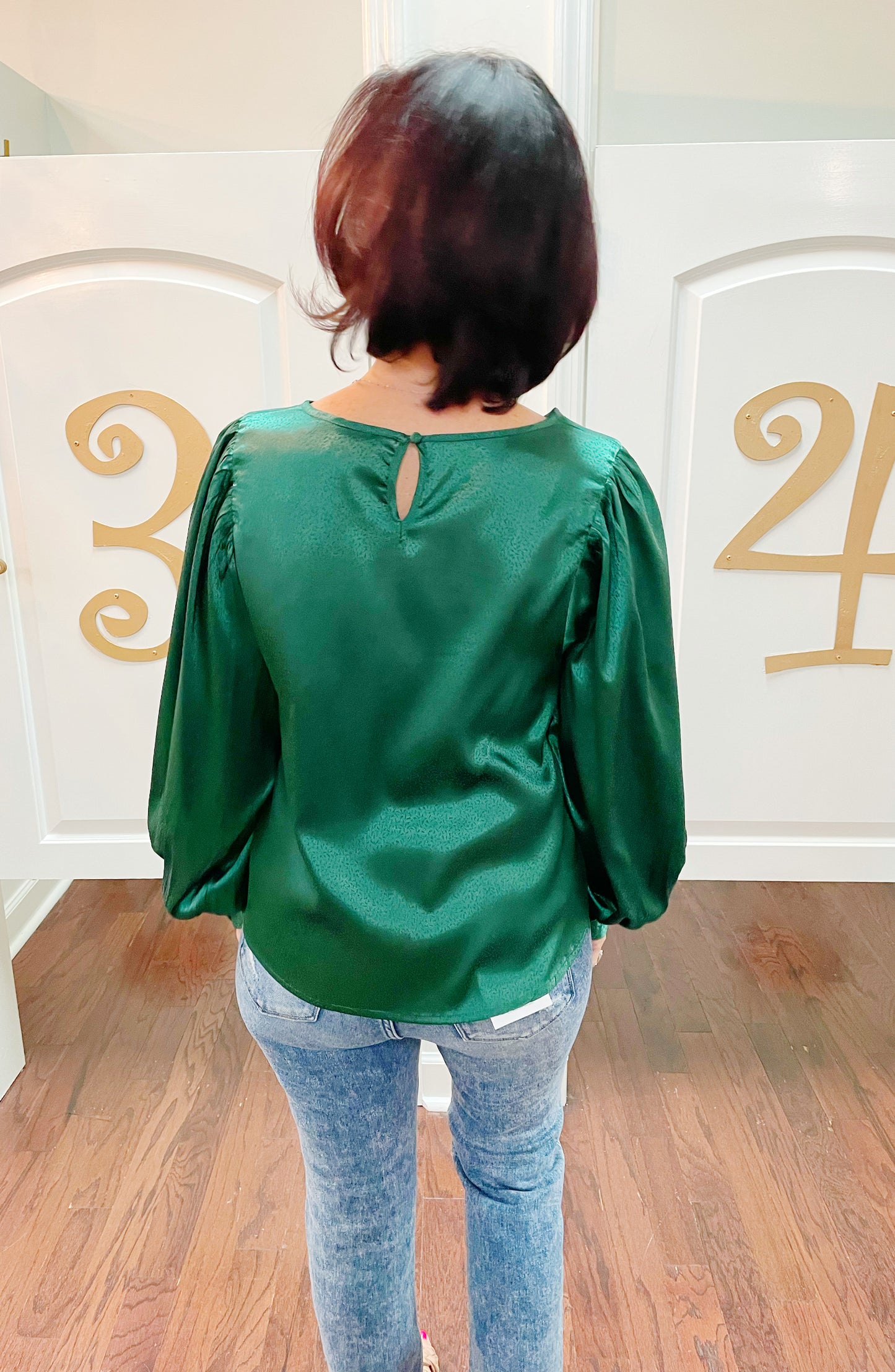 Round Neck Satin Jacquard Fabric Top