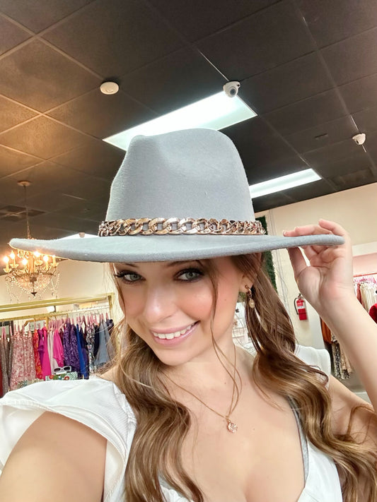 Vintage Plain Fedora Hat w/ Gold Chain