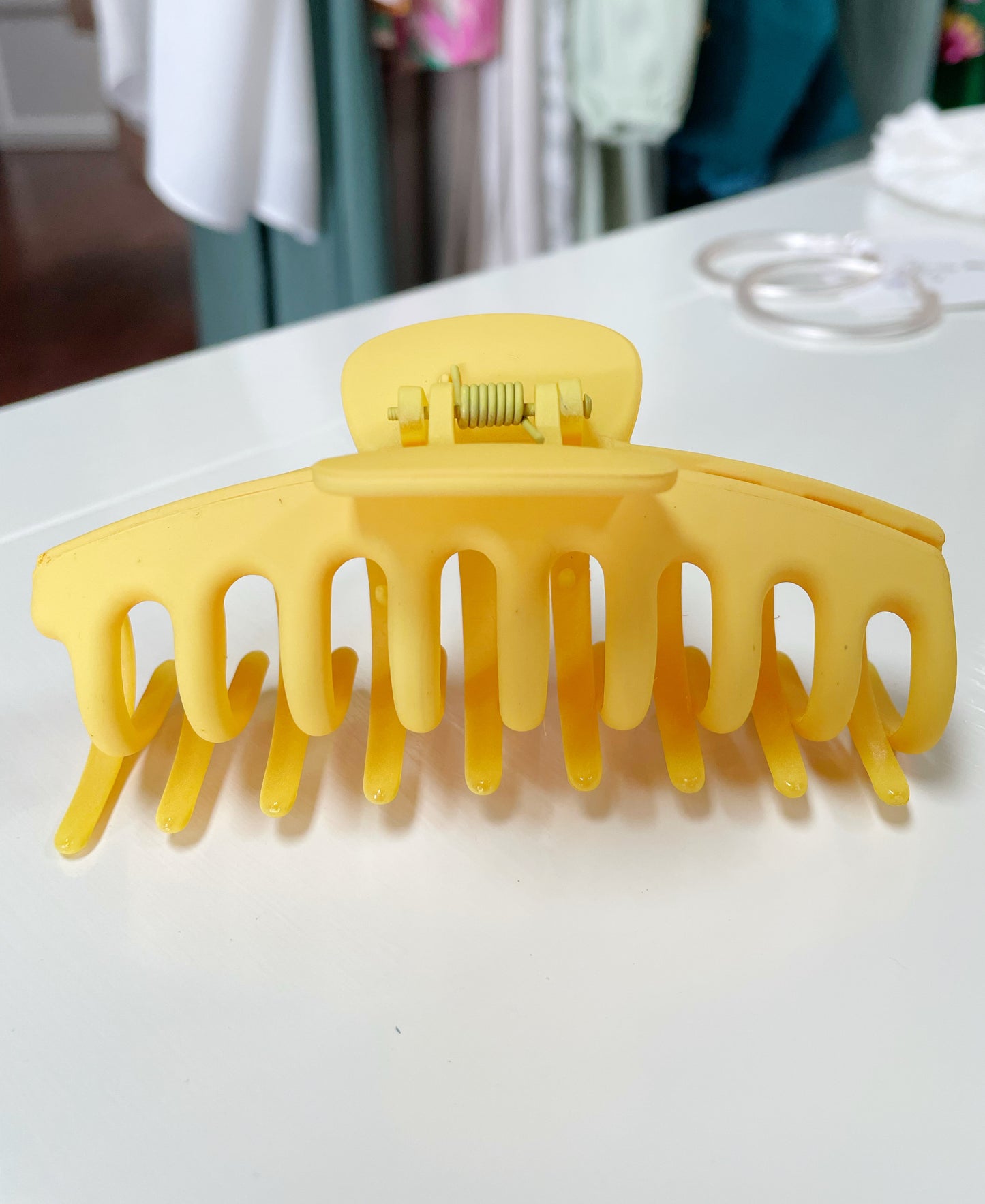 Oversized Claw Clips