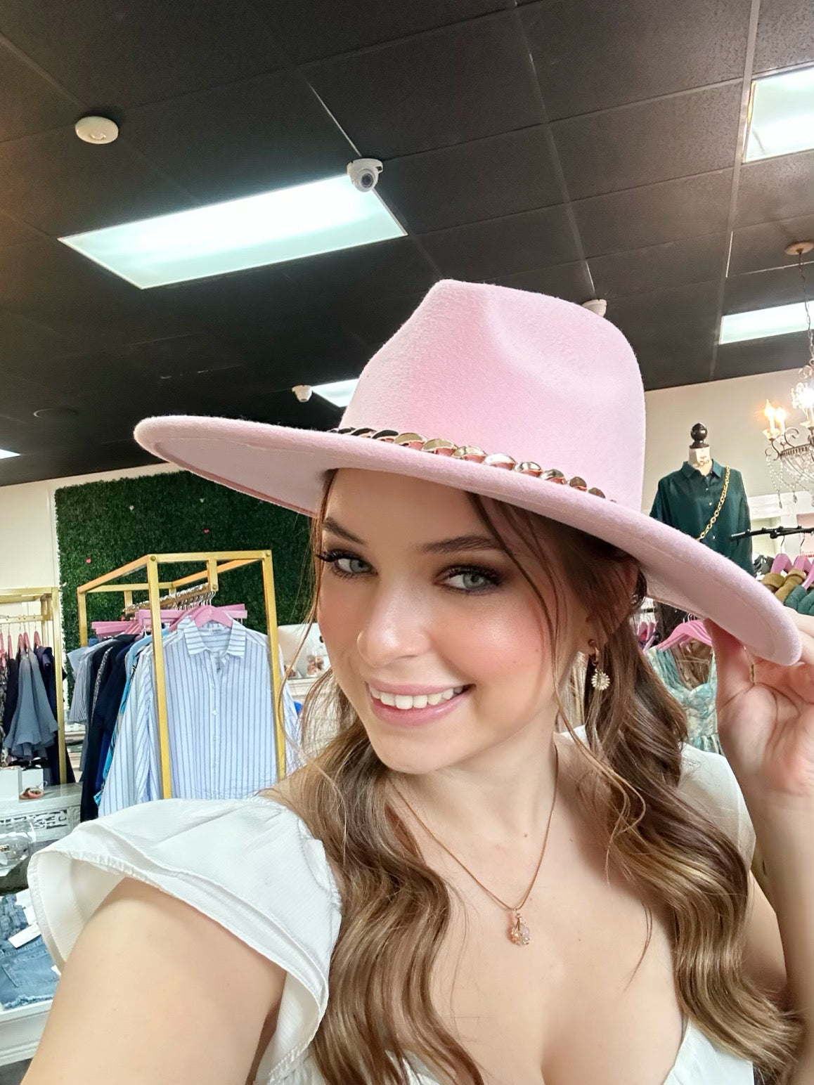 Vintage Plain Fedora Hat w/ Gold Chain