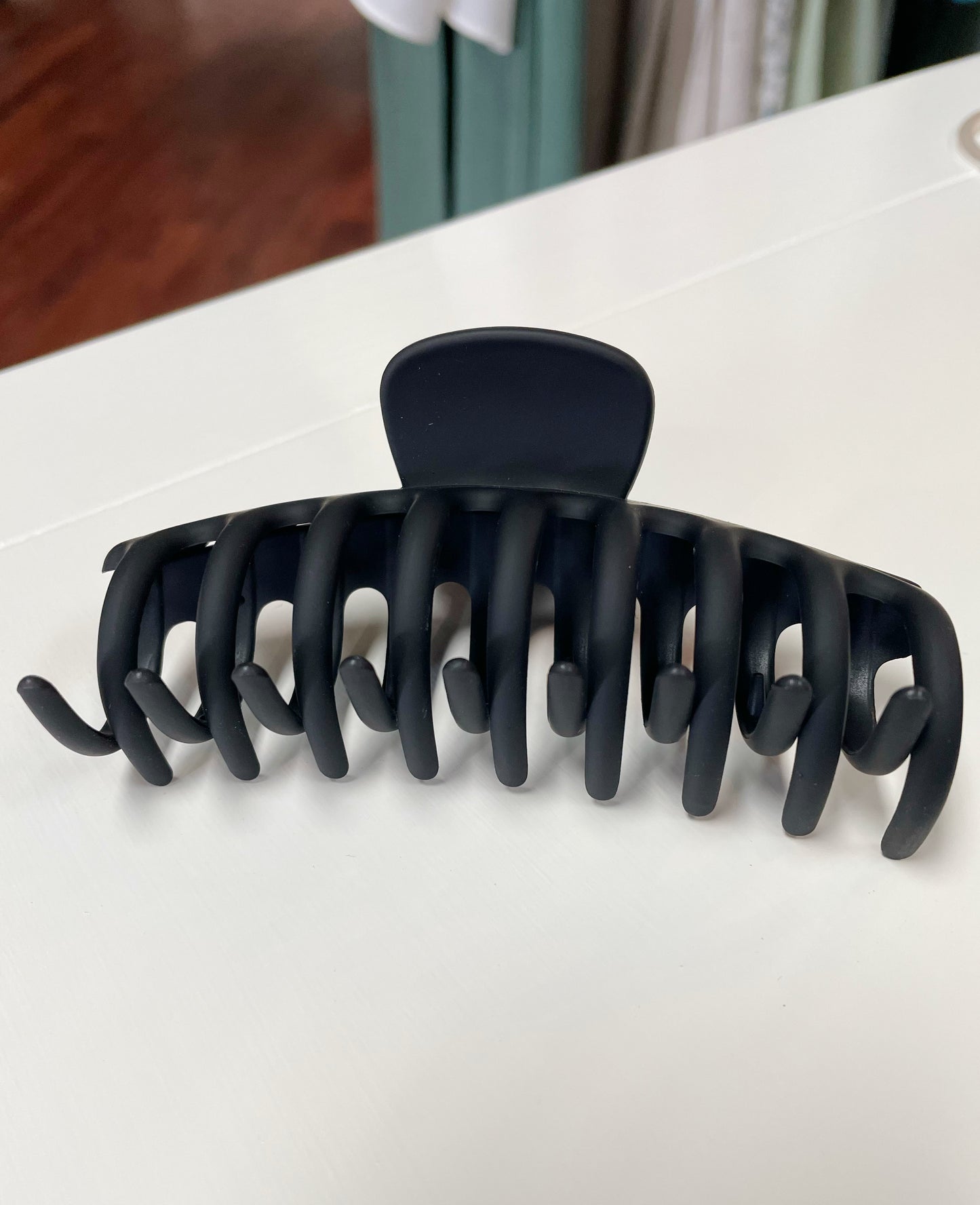 Oversized Claw Clips