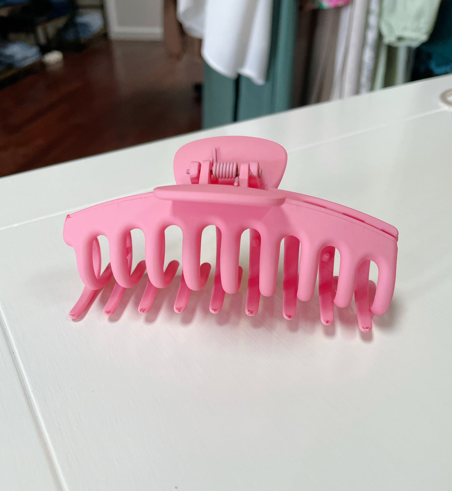 Oversized Claw Clips