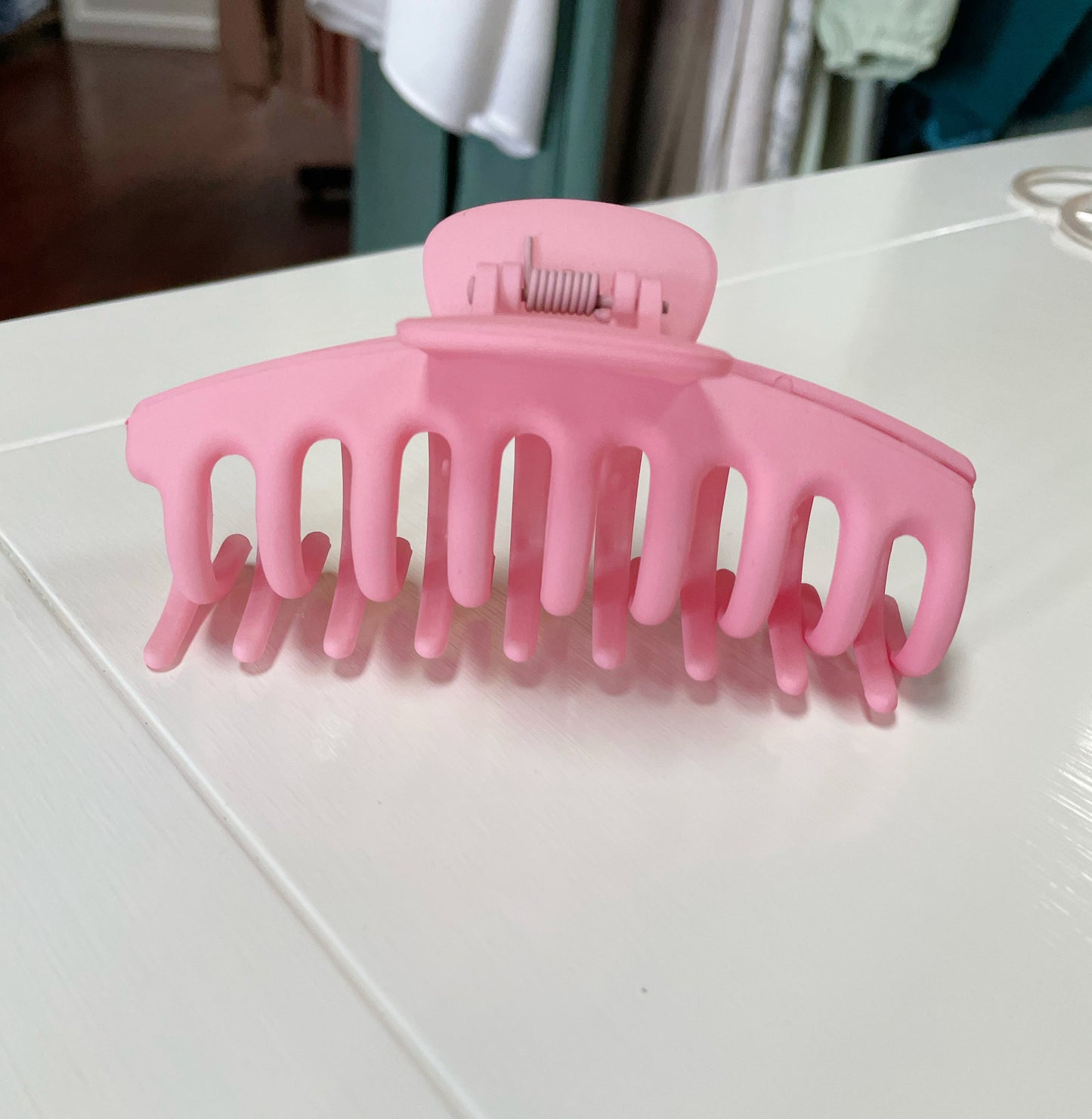 Oversized Claw Clips