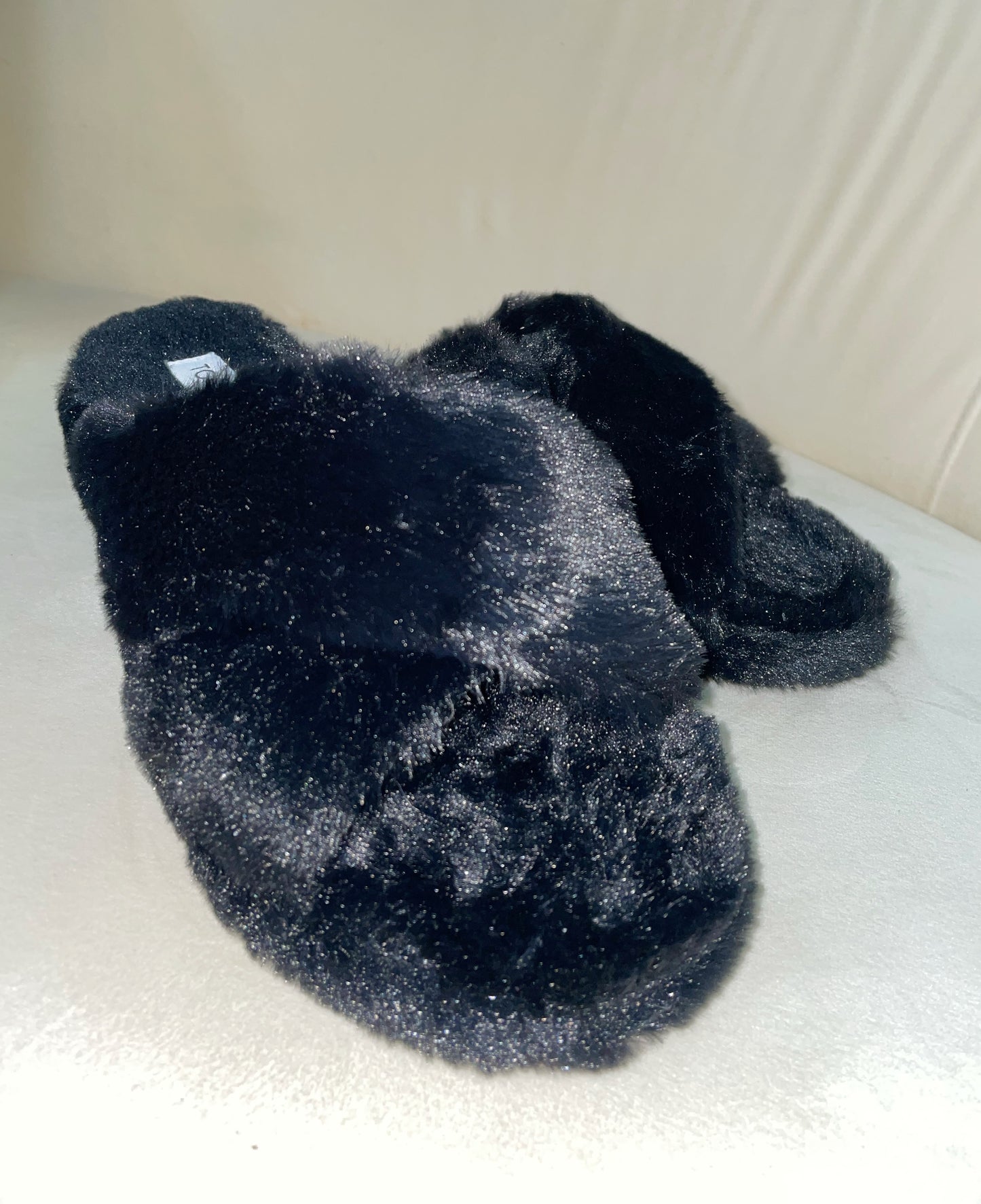 Black fuzzy open-toe platform slippers