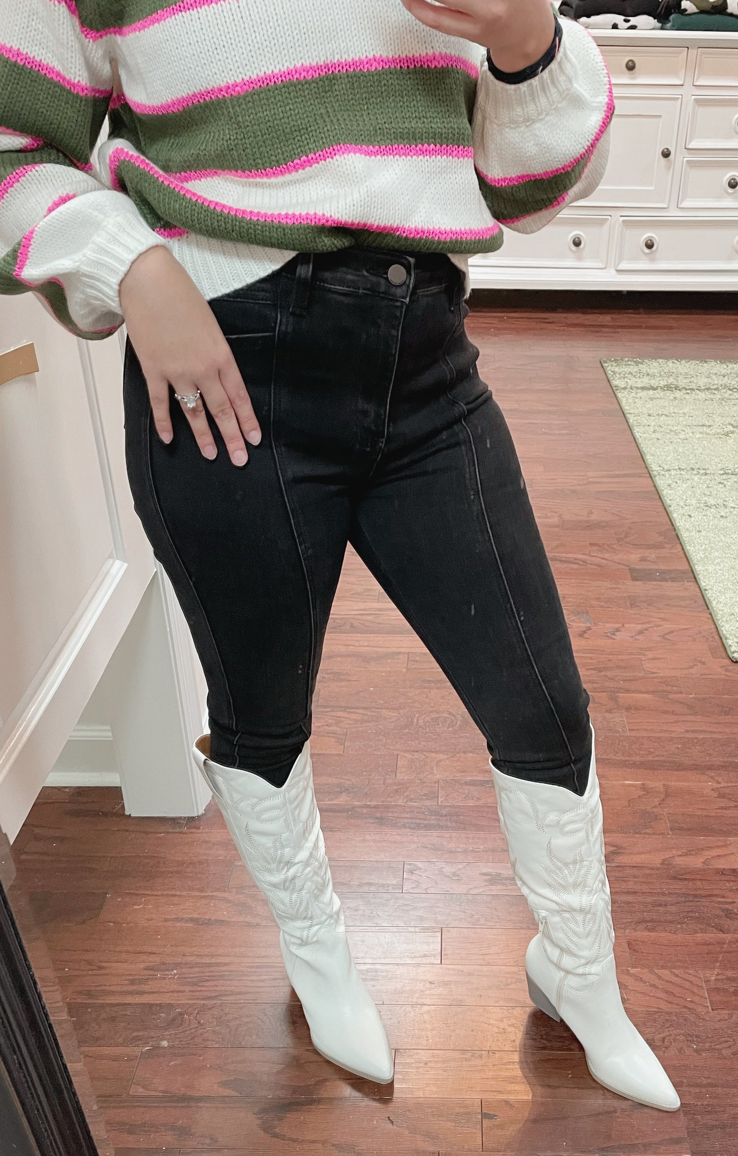 Ultra High Rise Skinny Front Seam Jean - F4301